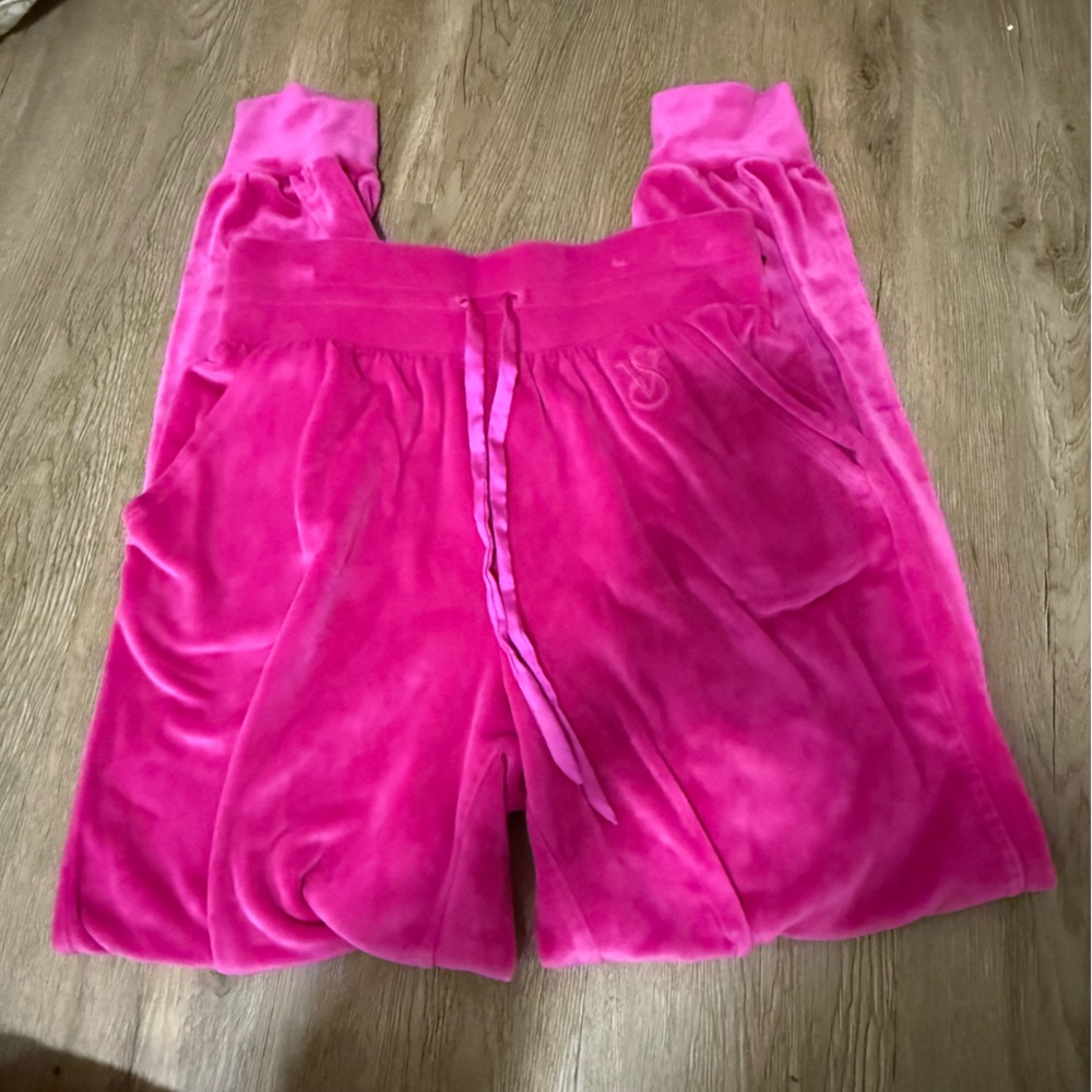 Victoria’s Secret Y2K joggers